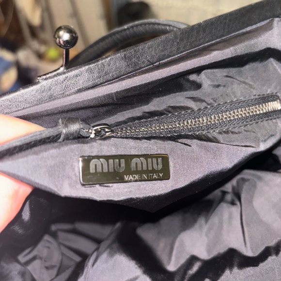 Vintage Leather Miu Miu Kisslock Bag - Picture 12 of 17